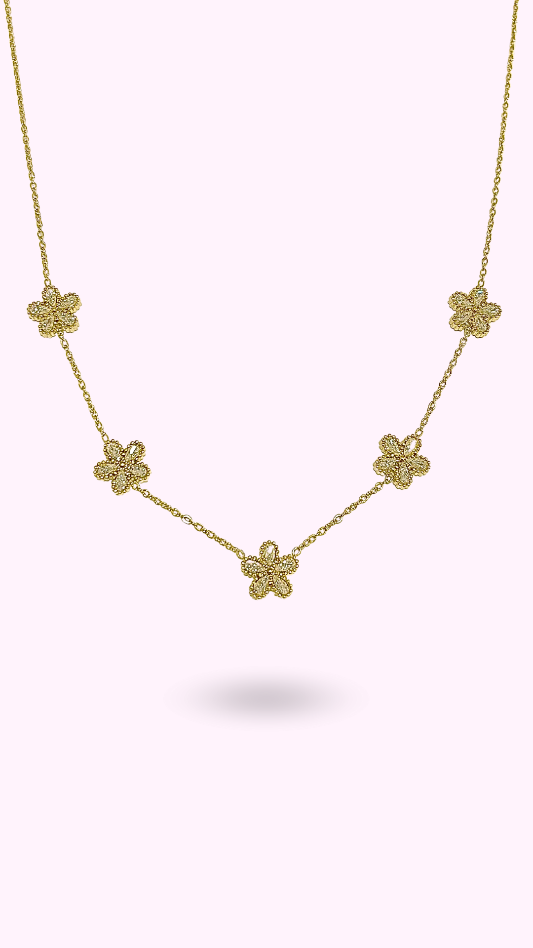 COLLIER LYSE